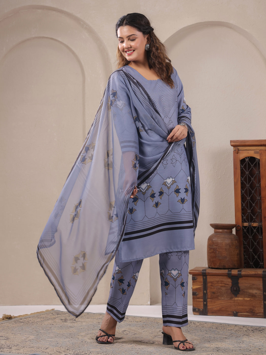 Span Grey Square Neck Cotton Kurta Set with Dupatta