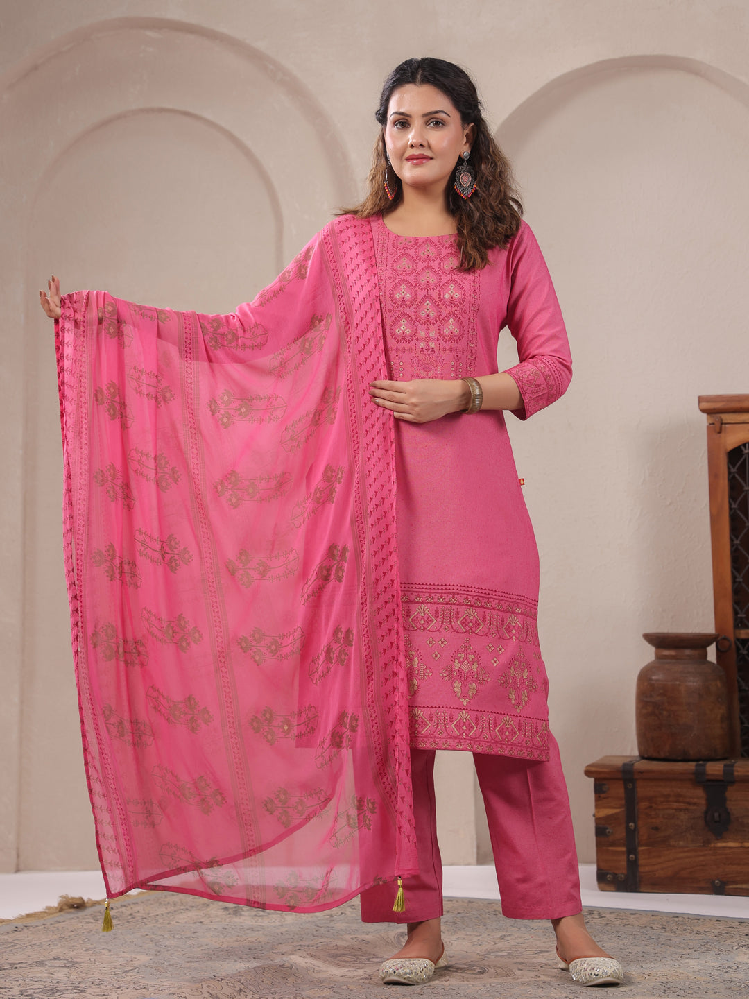 Span Pink Round neck Cotton Kurta Set with Dupatta
