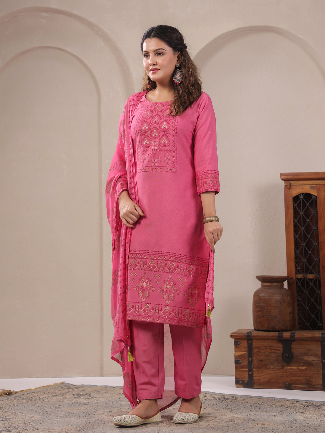 Span Pink Round neck Cotton Kurta Set with Dupatta