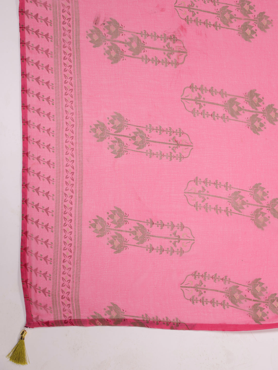Span Pink Round neck Cotton Kurta Set with Dupatta