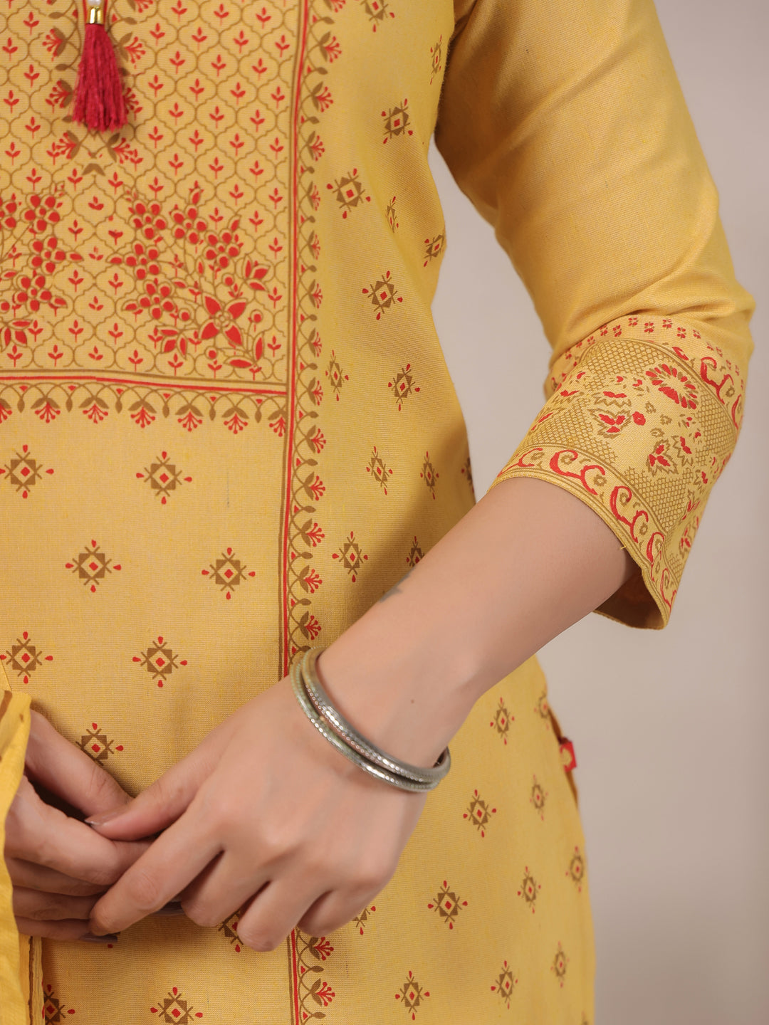 Span Yellow Key Hole Neck Kurta Set with Dupatta