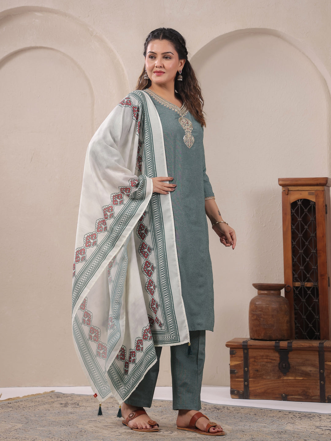 Span Green Round V Neck Cotton Kurta Set with Dupatta