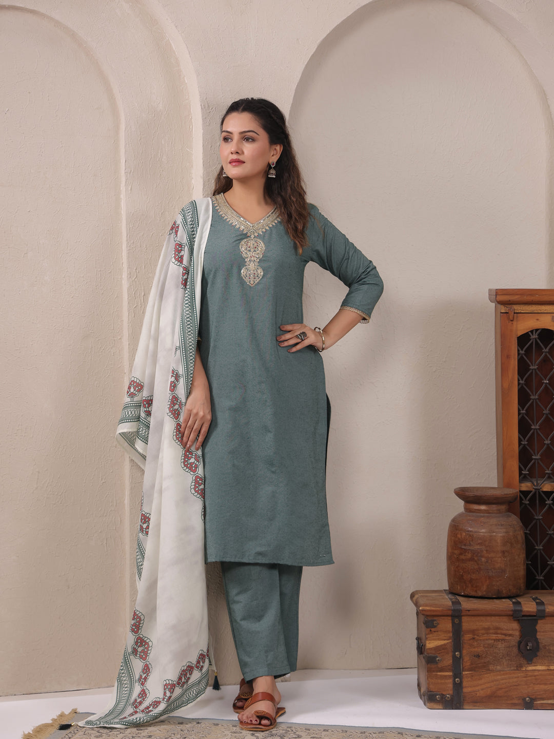 Span Green Round V Neck Cotton Kurta Set with Dupatta