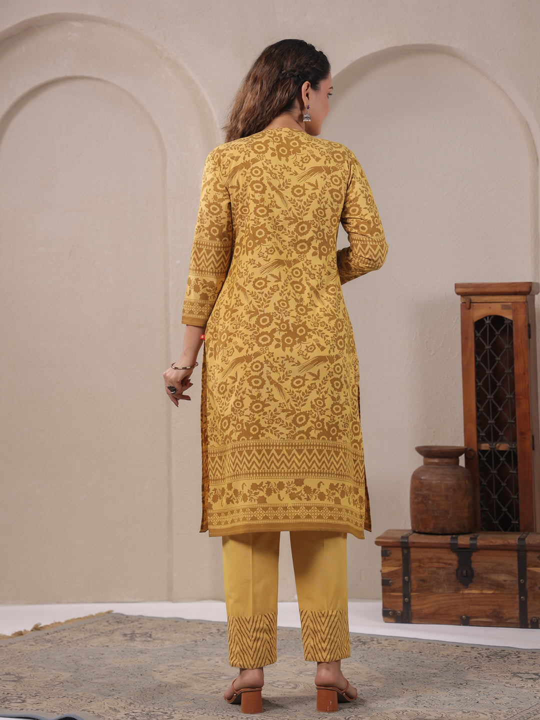 Span Yellow Round Neck Cotton Kurta Set with Dupatta