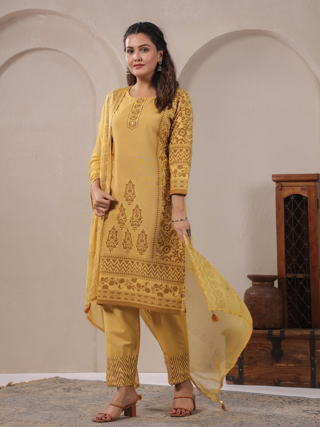 Span Yellow Round Neck Cotton Kurta Set with Dupatta
