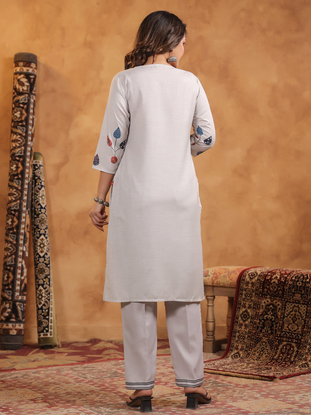 Span Grey Round Neck Cotton Kurta Set with Dupatta