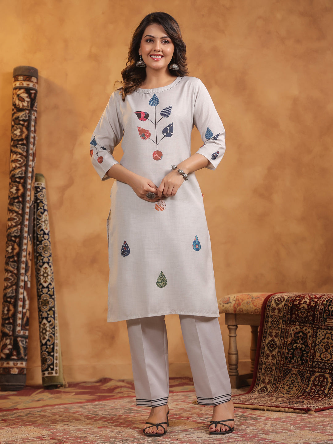 Span Grey Round Neck Cotton Kurta Set with Dupatta