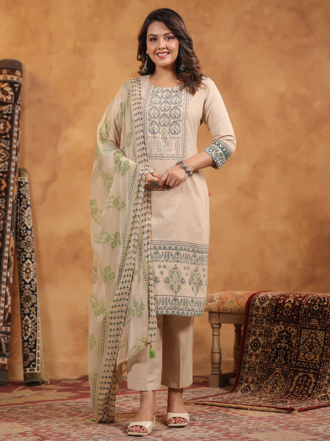 Span Beige Round Neck Kurta Set with Dupatta
