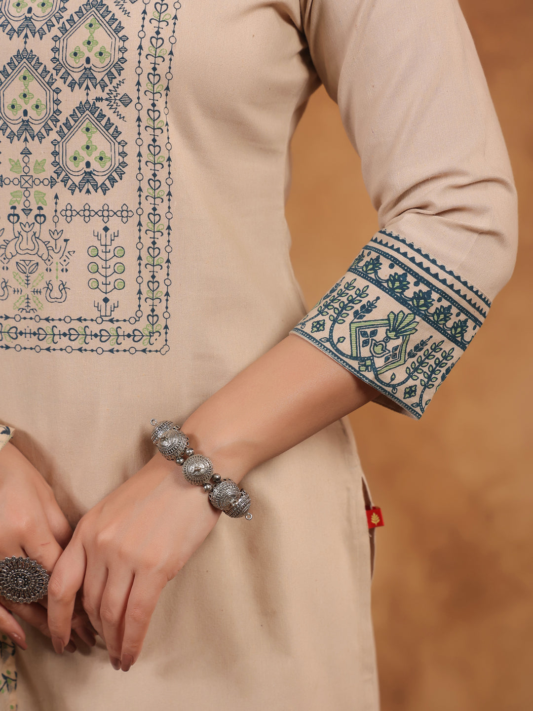 Span Beige Round Neck Kurta Set with Dupatta