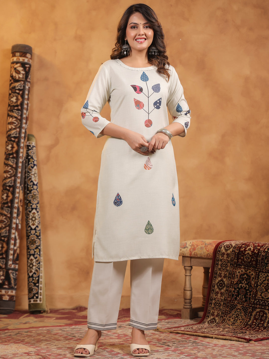Span Ivory Round Neck Cotton Kurta Set with Dupatta
