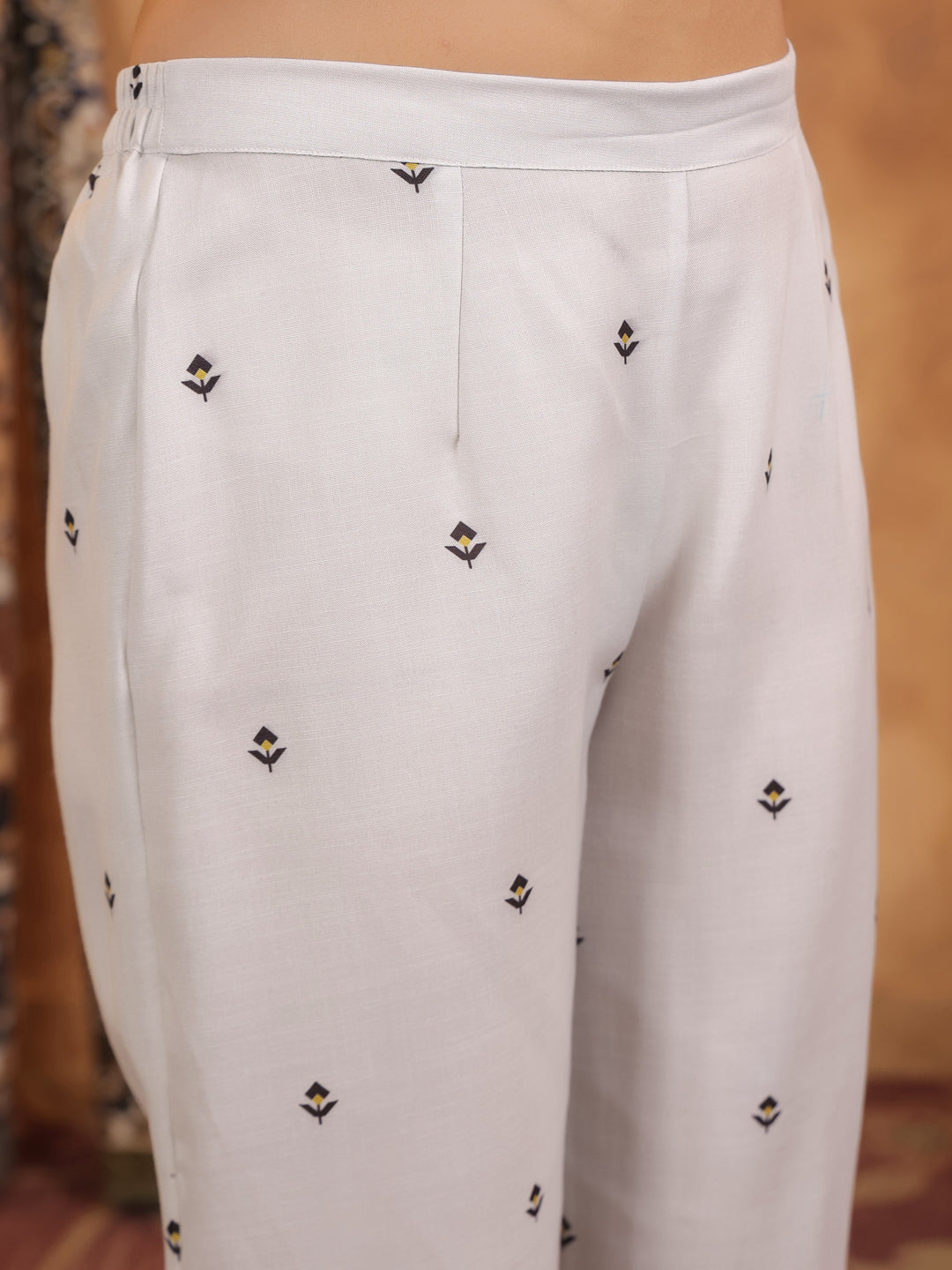 Span Grey V Neck Cotton Kurta Set with Dupatta