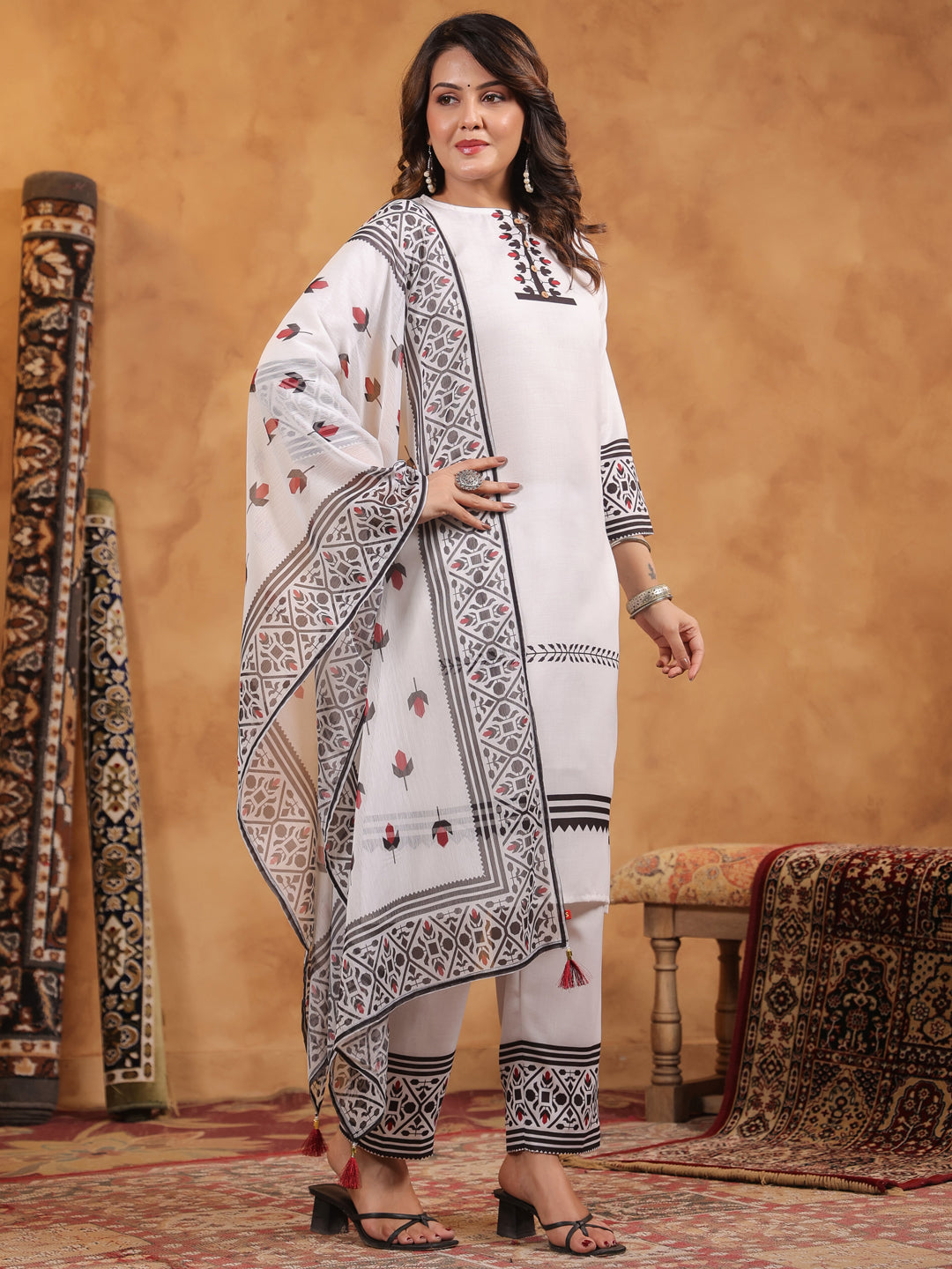 Span White Round Neck Cotton Kurta Set with Dupatta