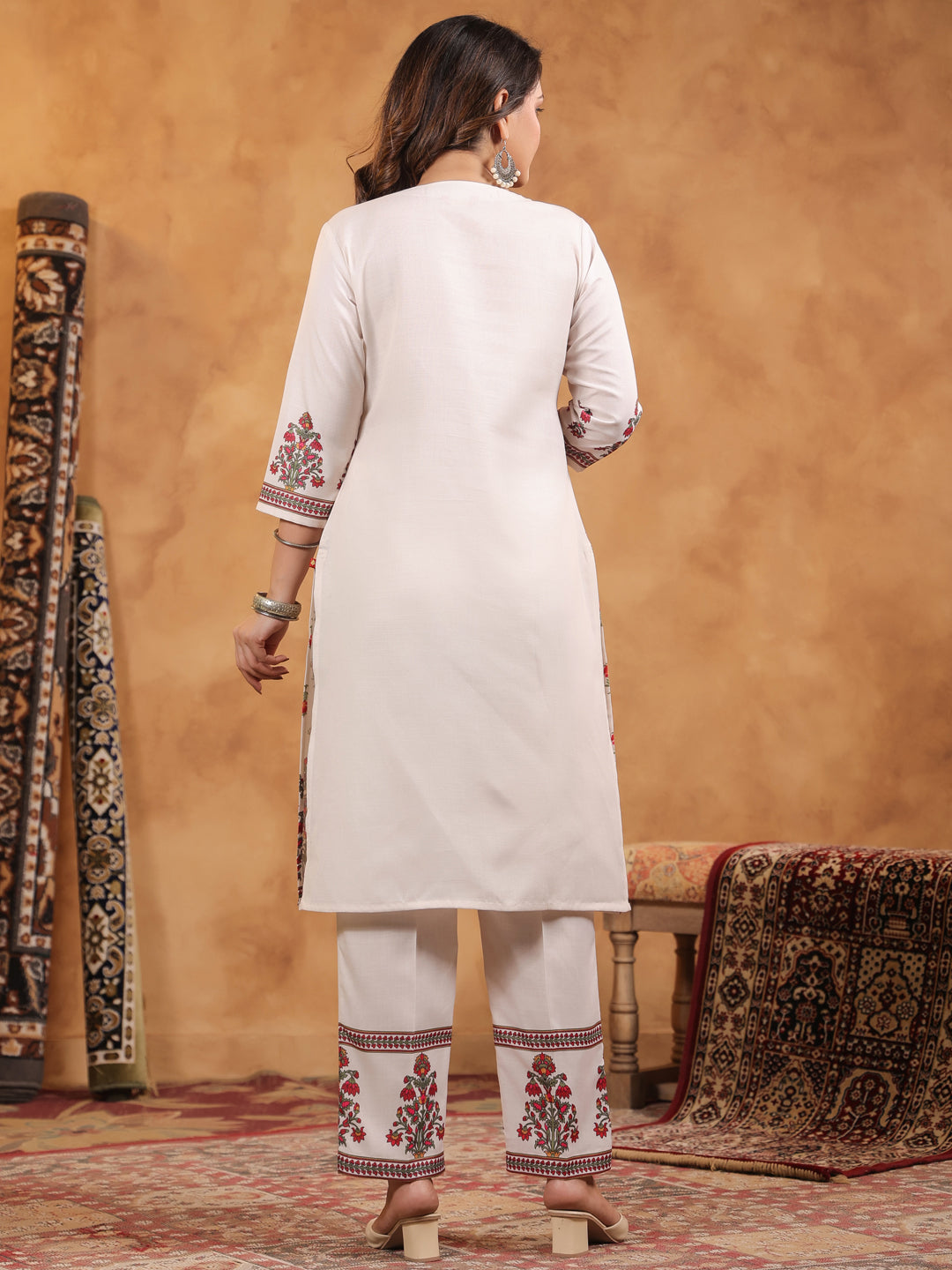 Span Ivory Round Neck Cotton Kurta Set with Dupatta