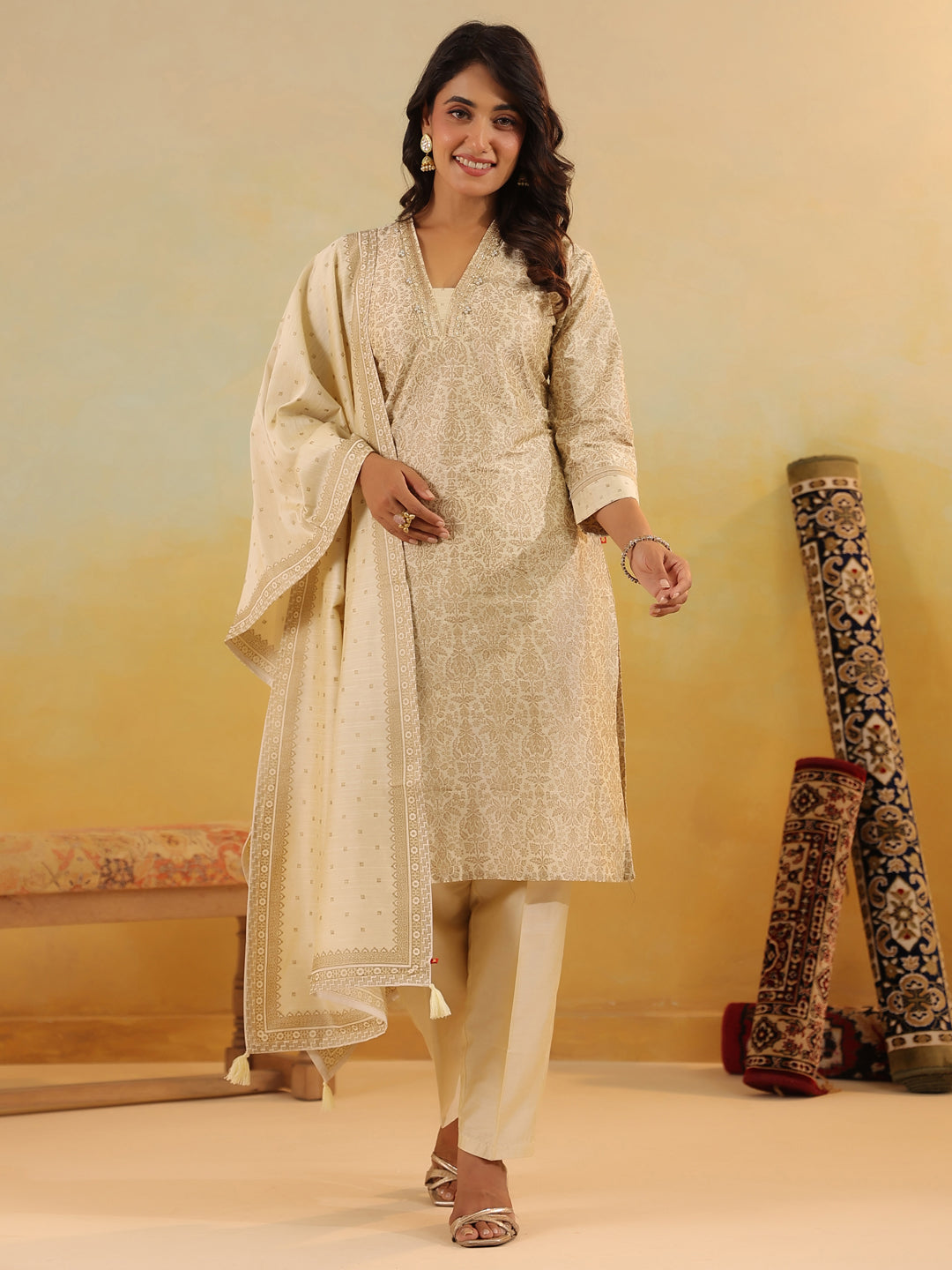 Span Ivory V Neck Silk Kurta