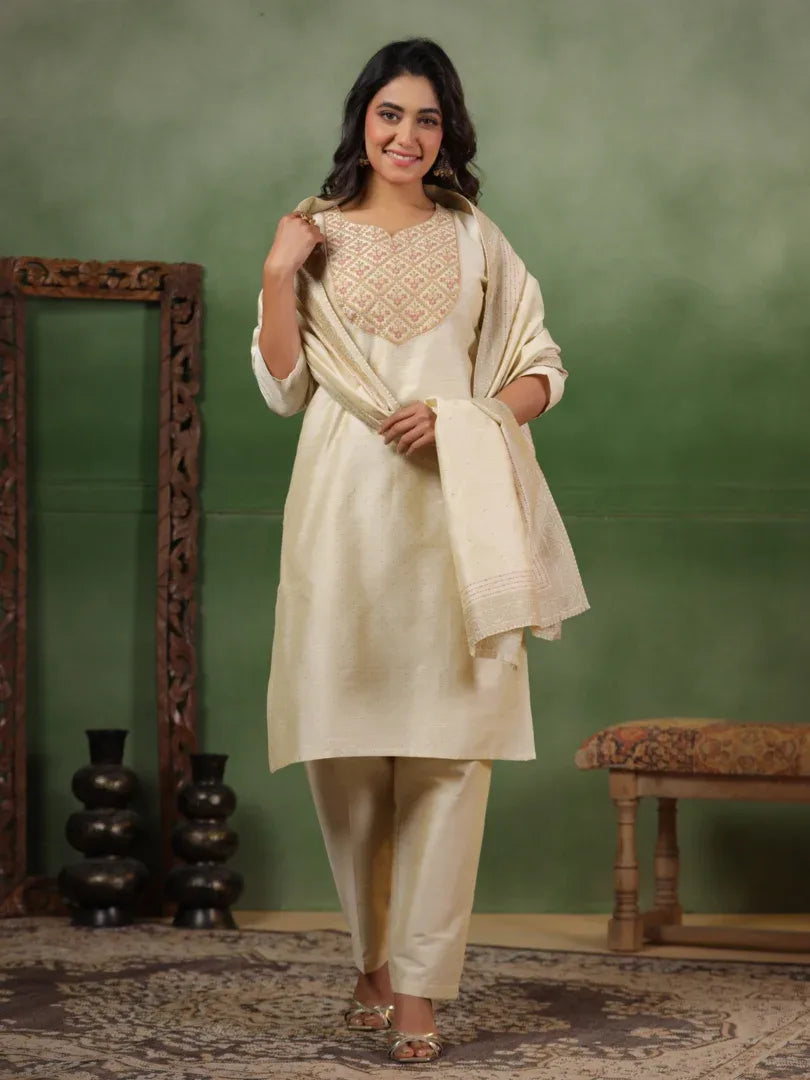 Span Ivory Round Neck Silk Kurta