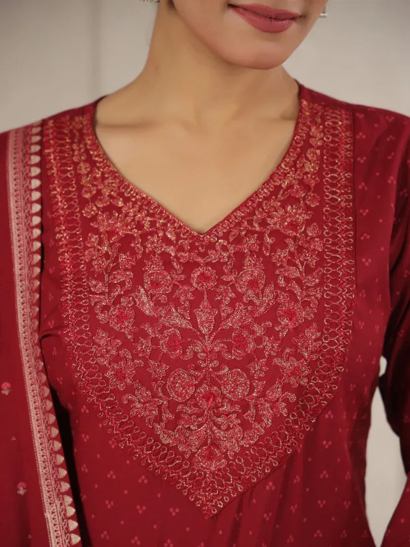 Span Burgundy V-Neck Rayon Kurta