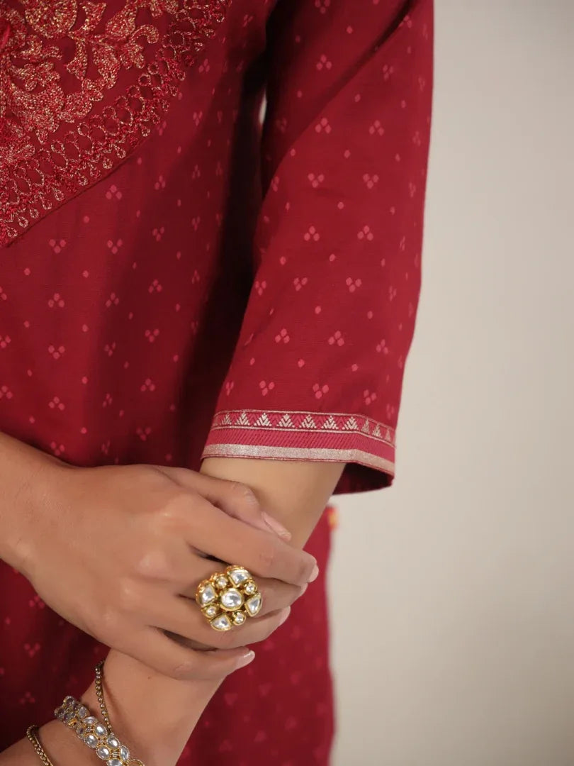 Span Burgundy V-Neck Rayon Kurta