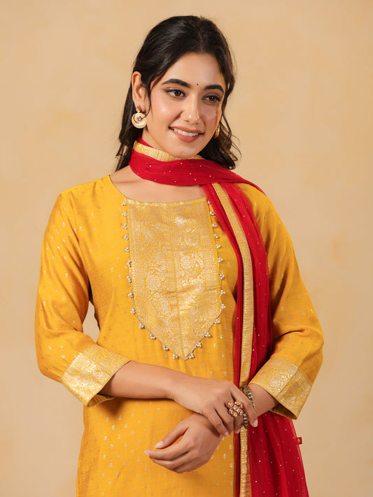 Span Yellow Round Neck Silk Cord Set
