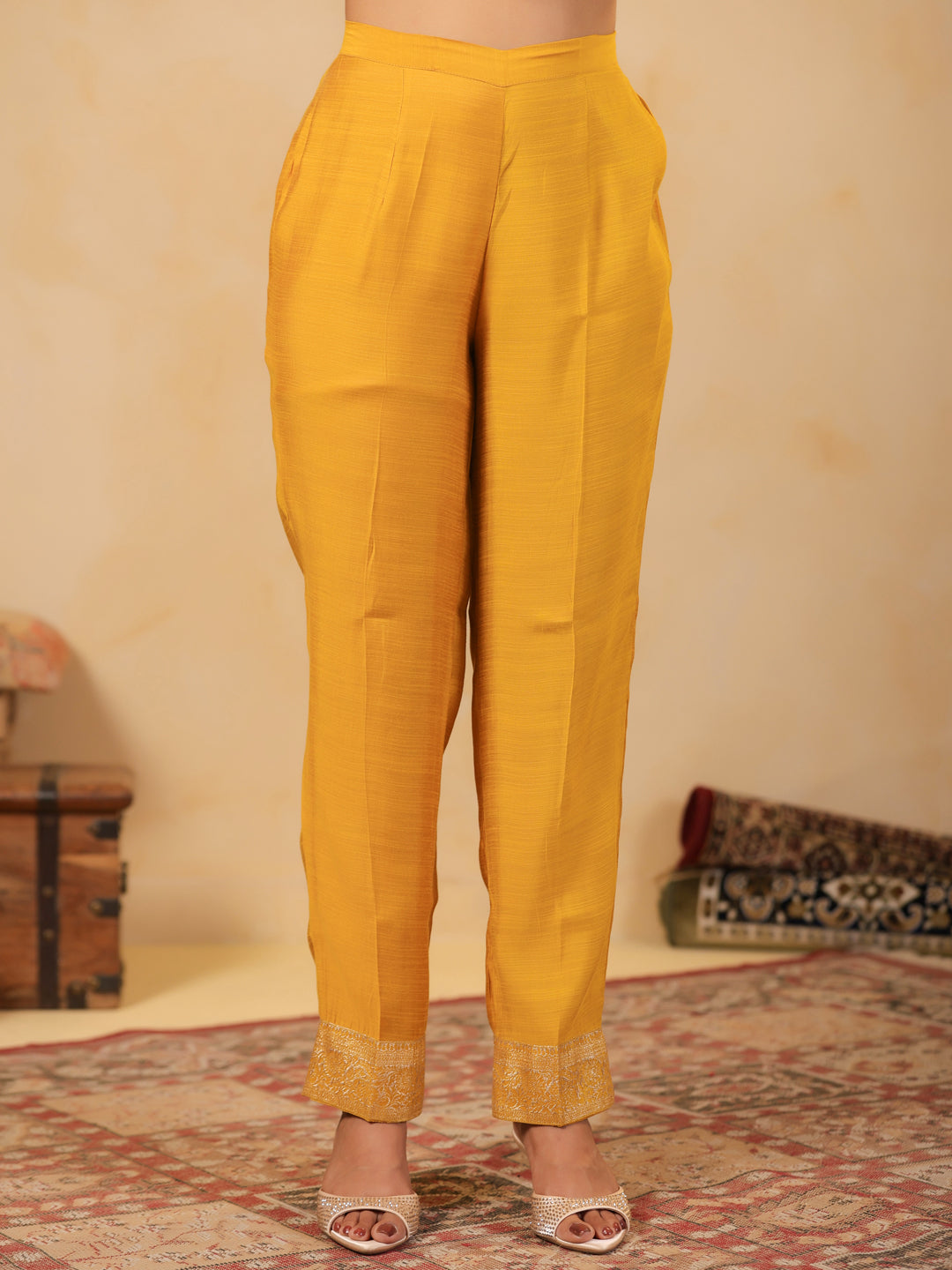 Span Yellow Round Neck Silk Cord Set