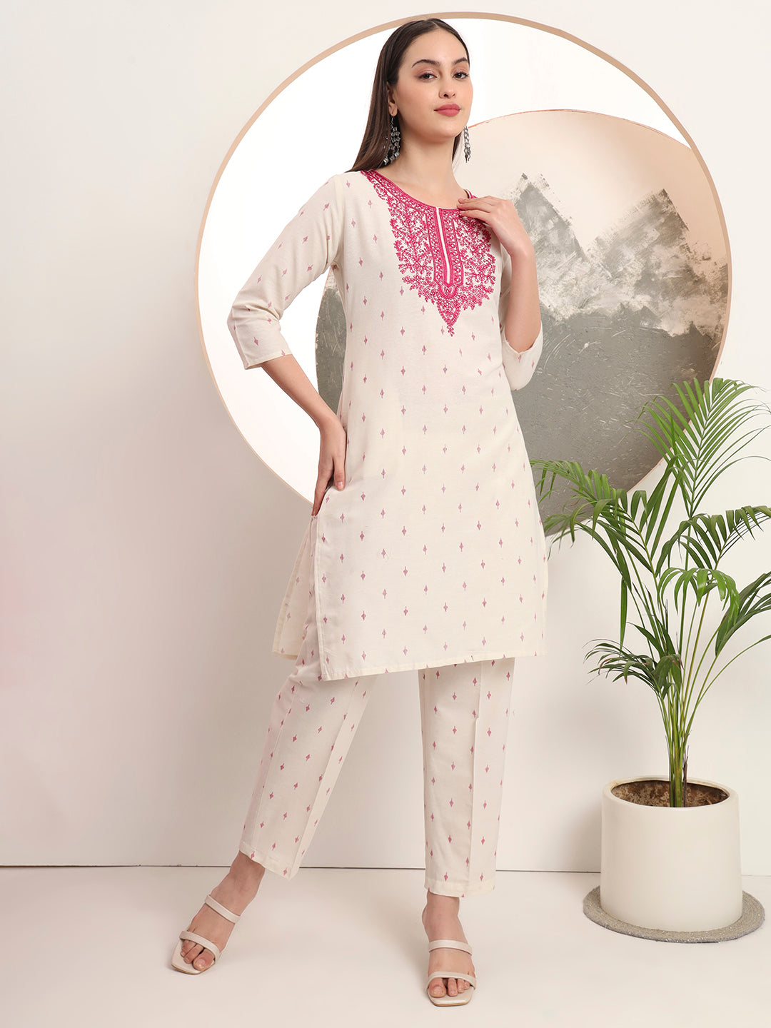 Span White Round Neck Cotton Kurta Set with Dupatta