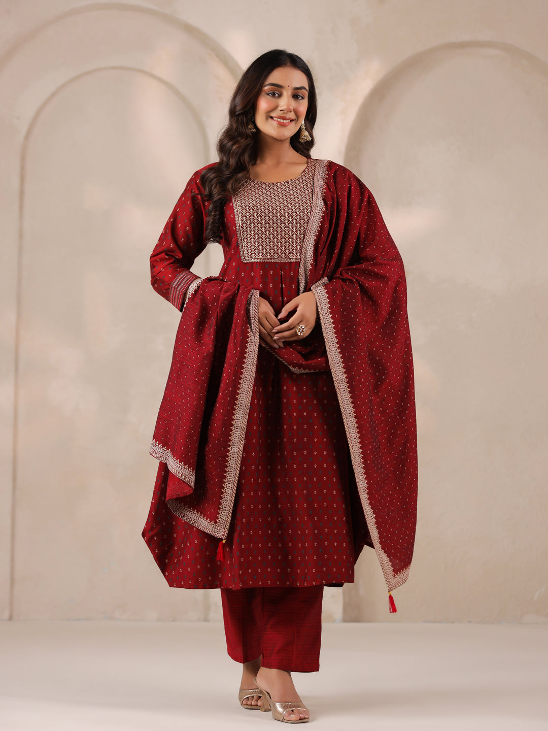 Span Burgundy Visocse Dupatta