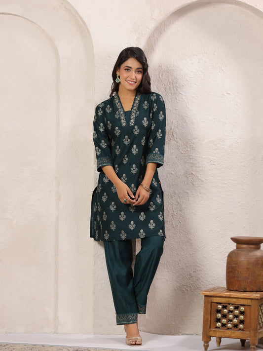 Span Green V Neck Visocse Co-Ord Set(Set of 2)