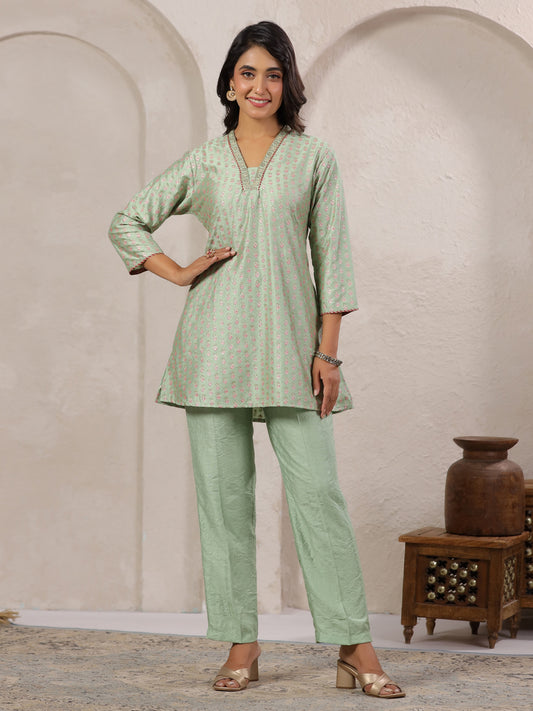 Span Green V Neck Viscose Short Kurta