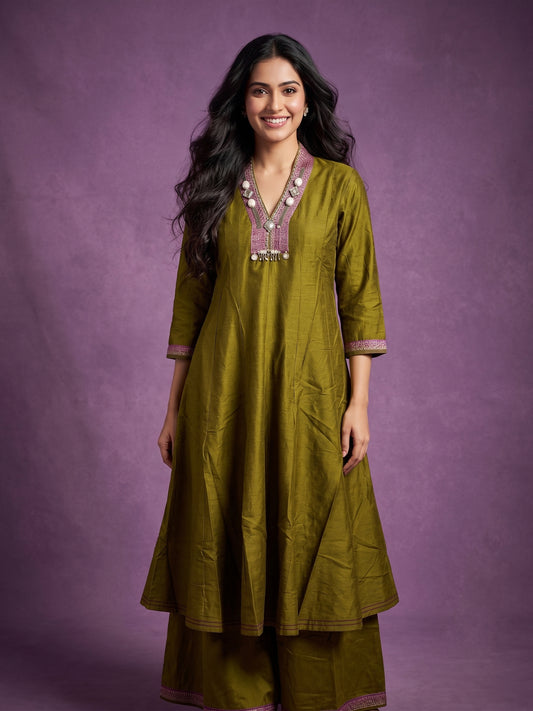 Green High V Neck Slik Kurta Set