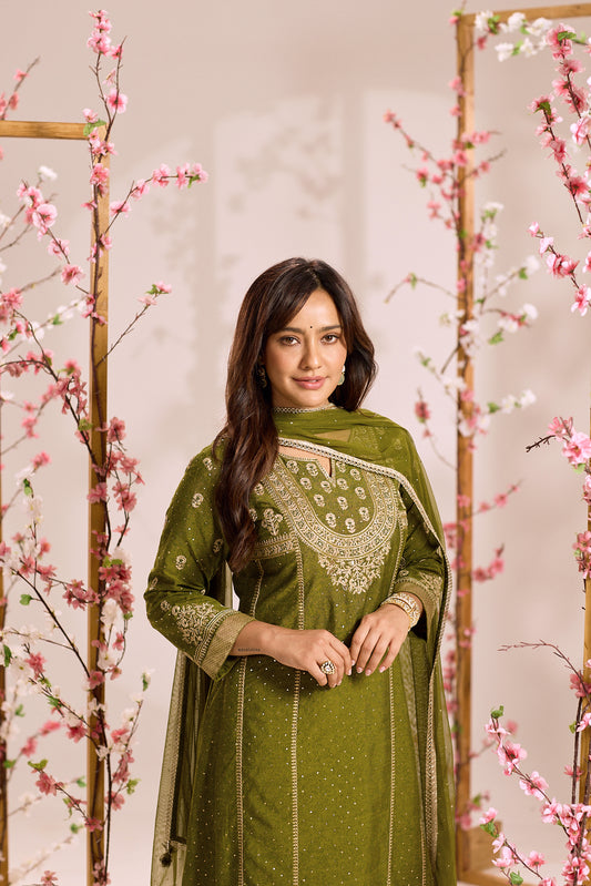 Span Green Round Neck Silk Kurta Set with Dupatta