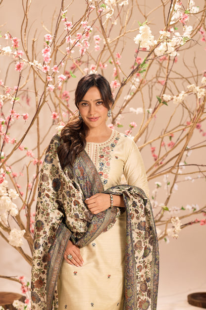 Span Ivory Round Neck Silk Kurta Set with Dupatta