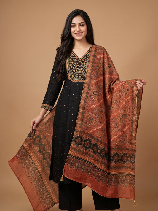 Silk Slub Doria Work Anarkali Suit-Set