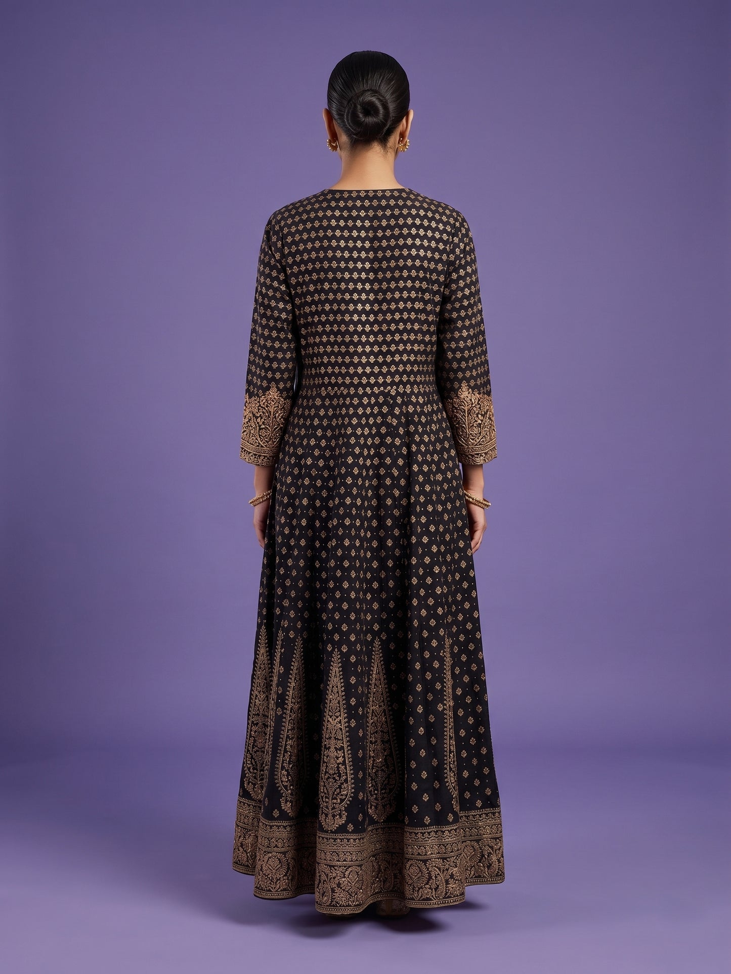 Black Round V-Neck Silk Kurta Set with Dupatta