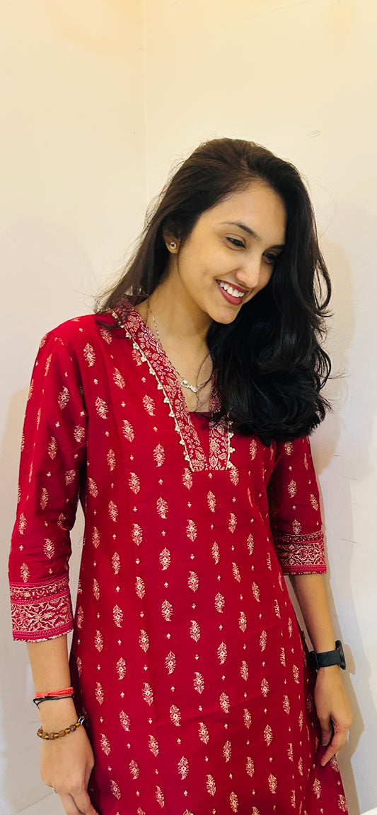 Span Mullberry V Neck Silk Co-Ord Set(Set of 2)