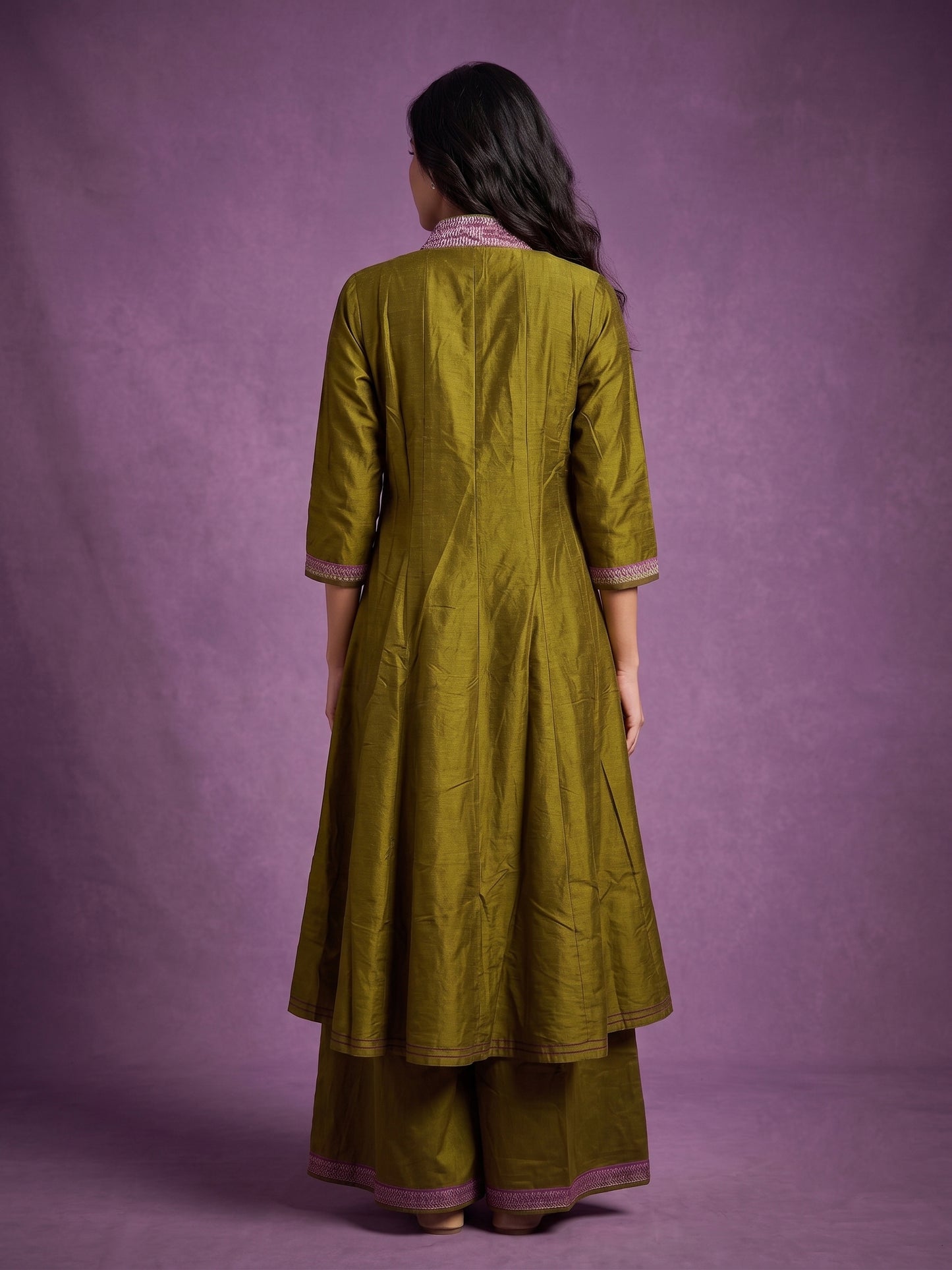 Green High V Neck Slik Kurta Set