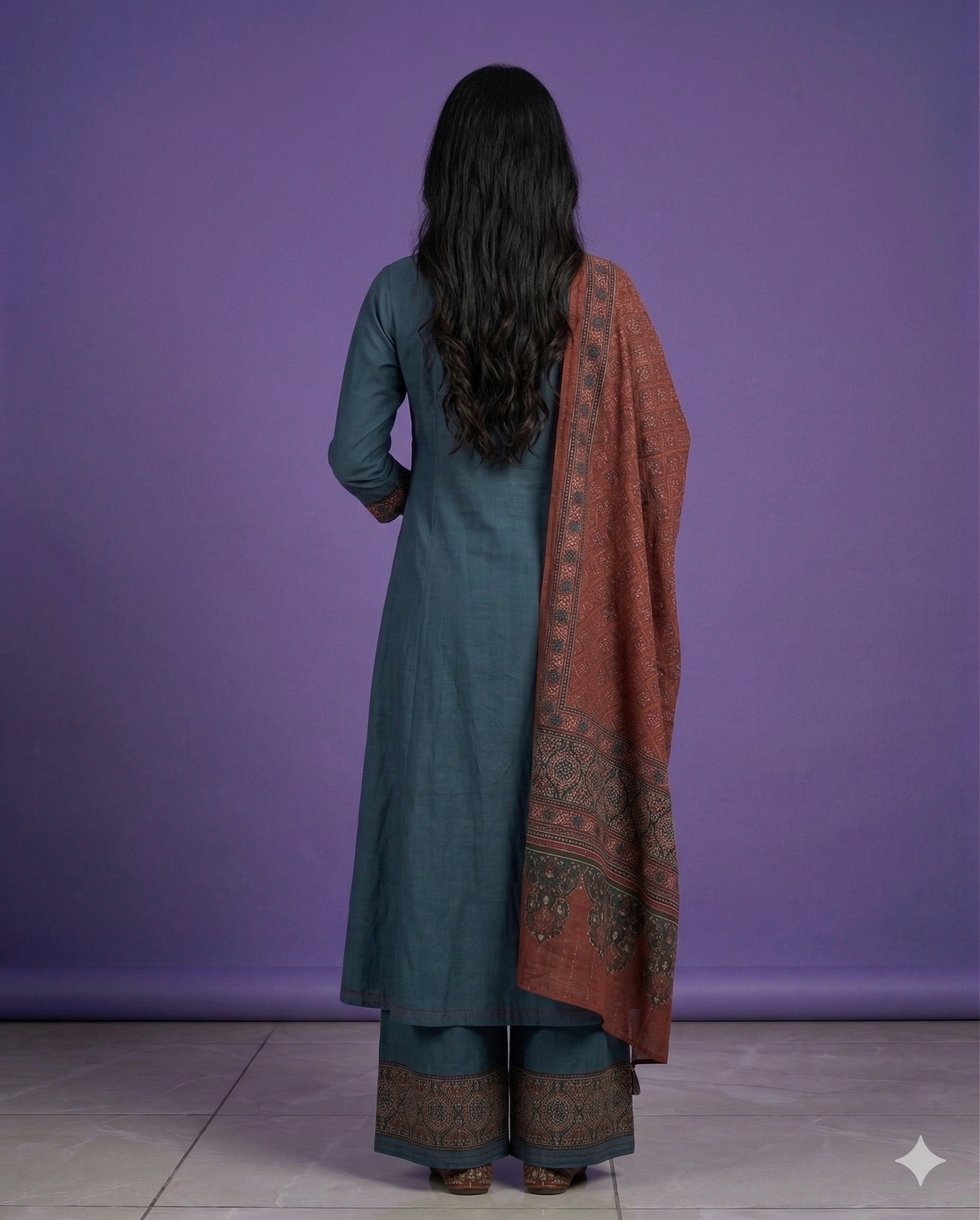 Green V Neck Silk Kurta Set with Dupatta
