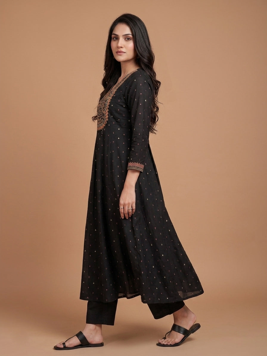 Silk Slub Doria Work Anarkali Suit-Set