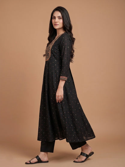 Silk Slub Doria Work Anarkali Suit-Set