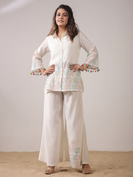 Span White Collar Neck Silk Cord Set