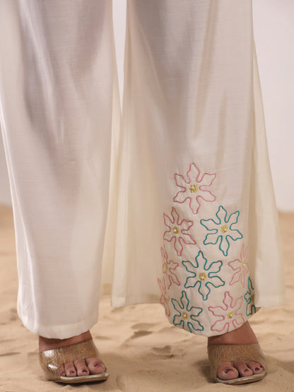 Span White Collar Neck Silk Cord Set