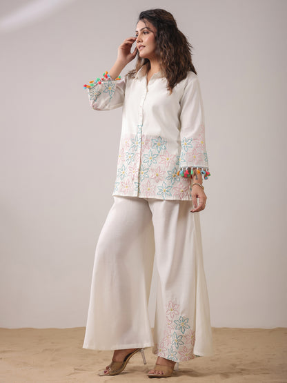 Span White Collar Neck Silk Cord Set