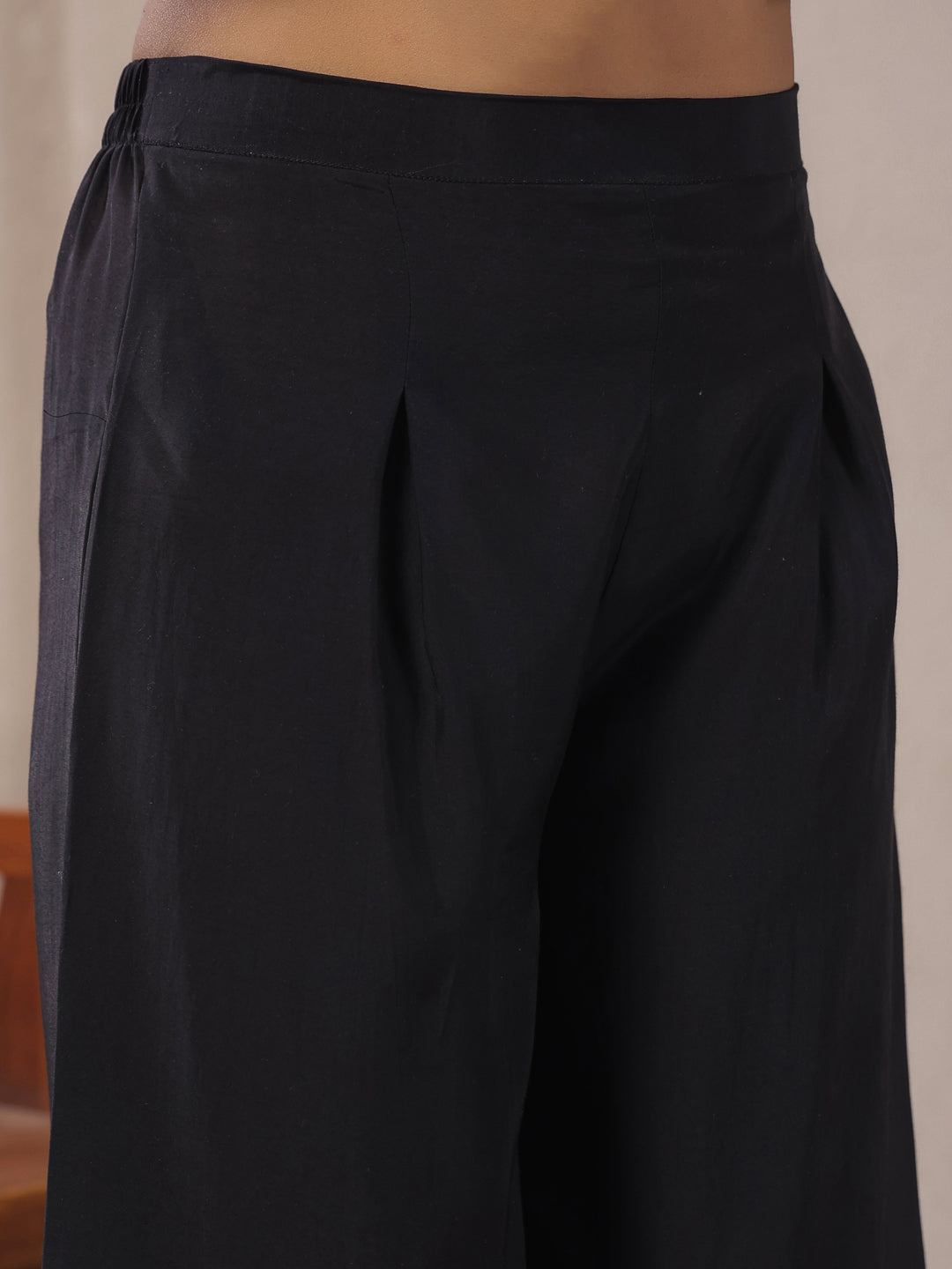 Span Black Round Neck Viscose Kurta Set with Dupatta