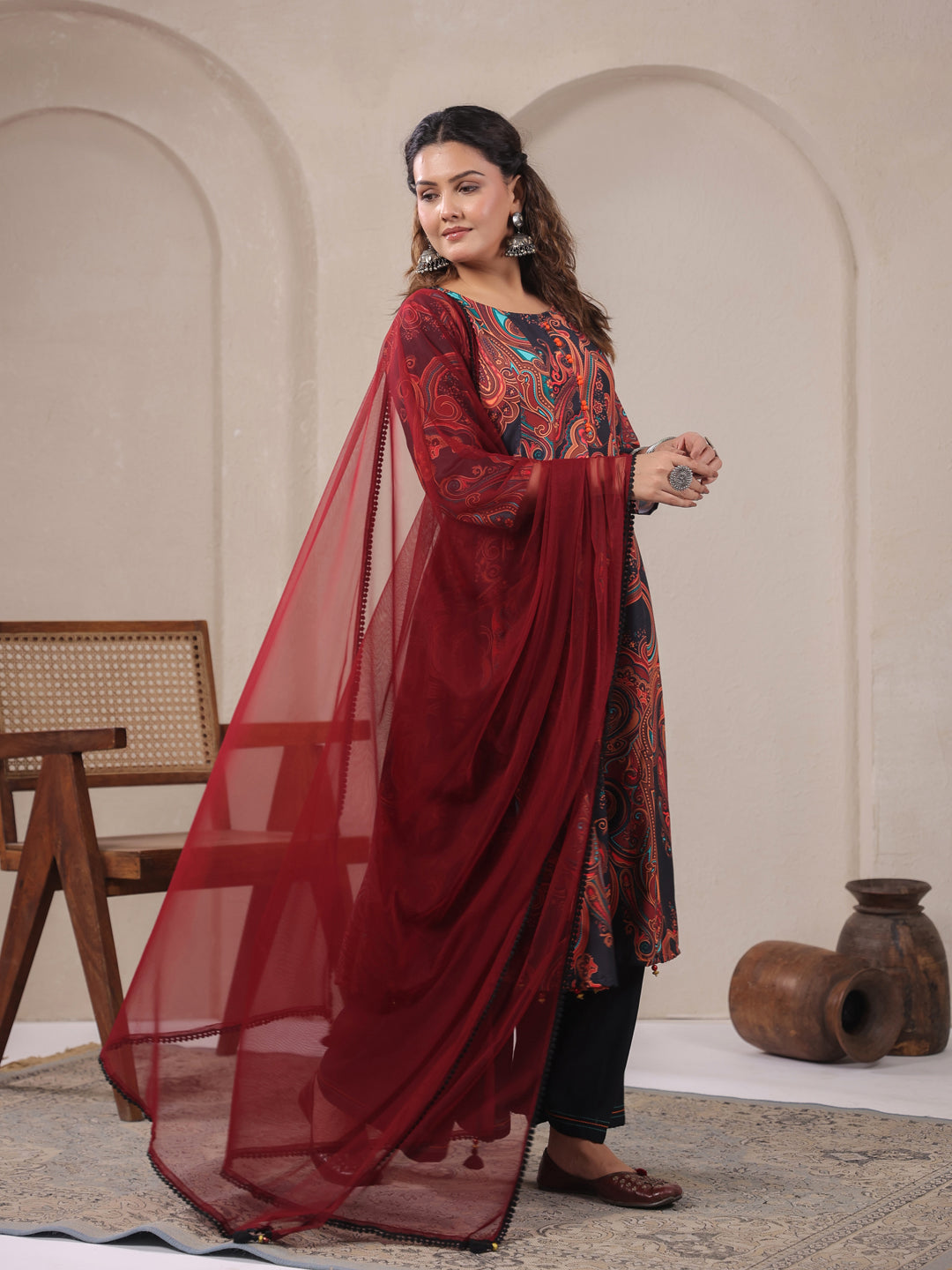 Span Black Round Neck Viscose Kurta Set with Dupatta