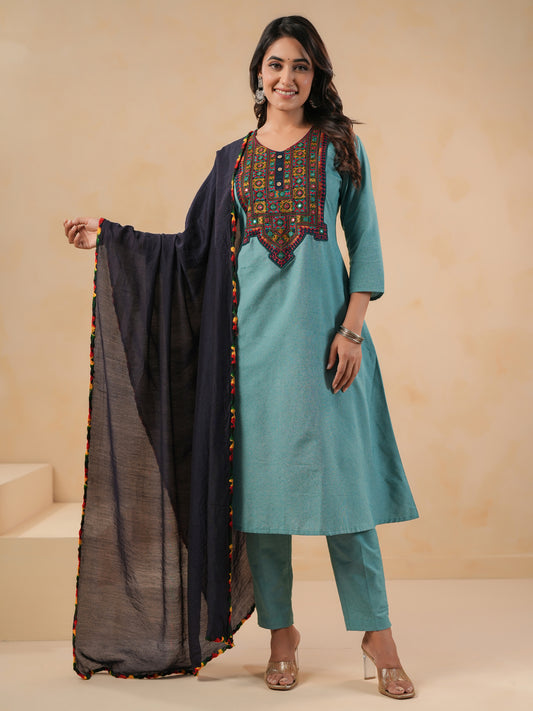 Span Green Round Neck Cotton Kurta Set with Dupatta