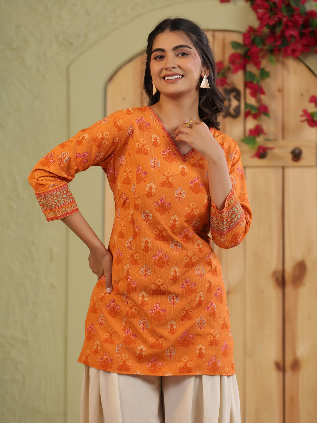 Span Orange V-Neck Rayon Casual Short Kurta