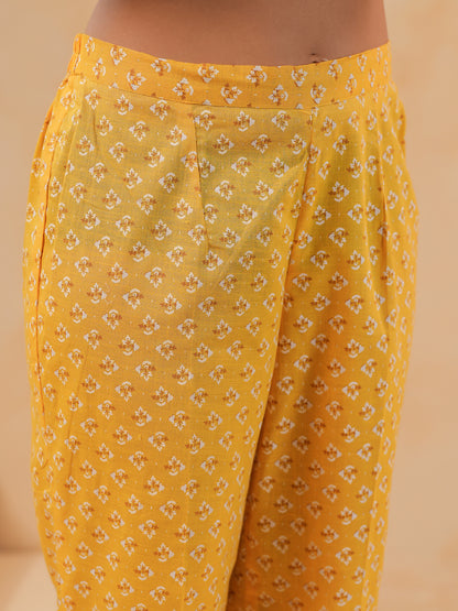 Span Yellow Round Neck Cotton Kurta Set with Dupatta