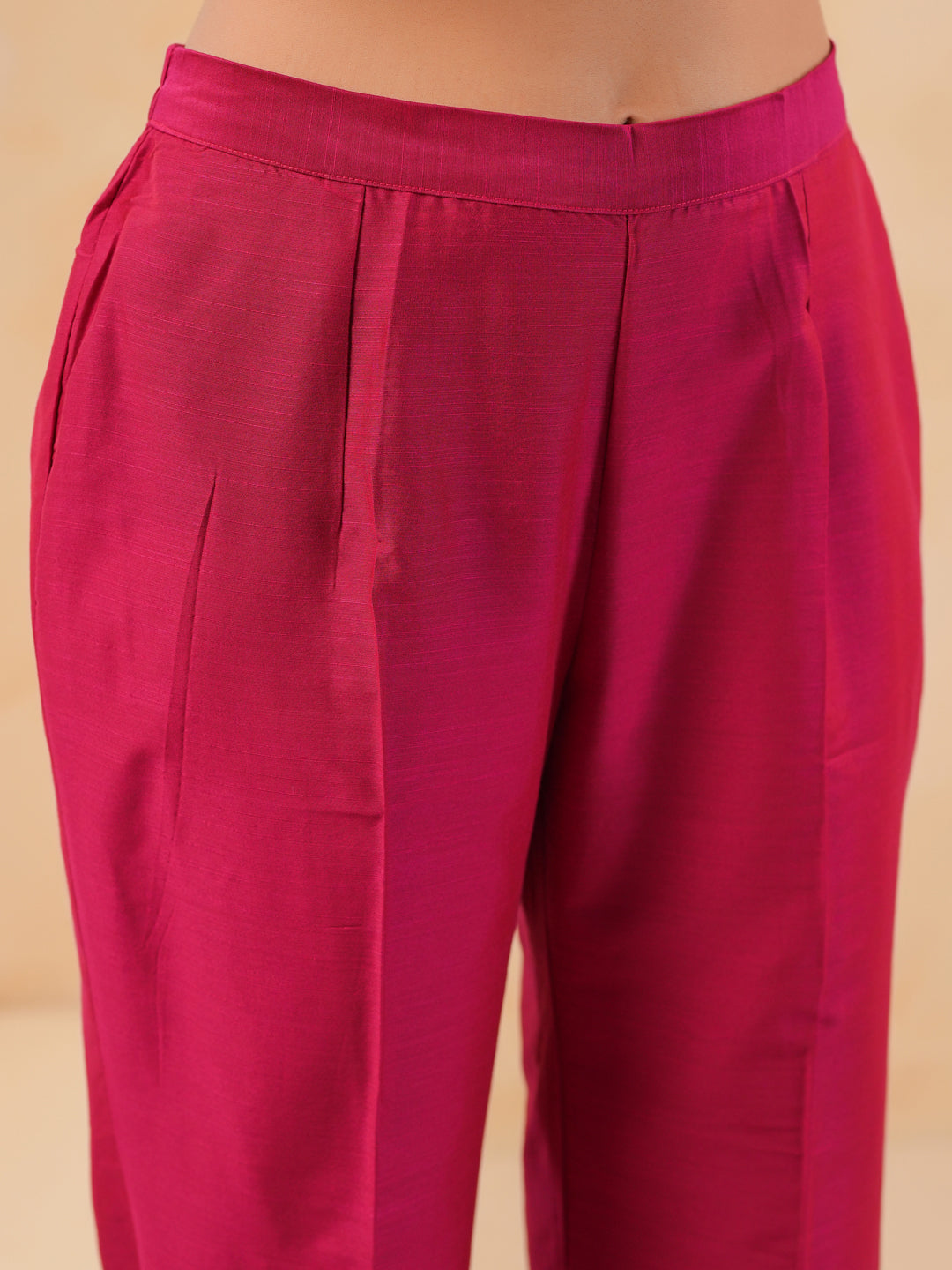 Span Pink V Neck Silk Kurta Set with Dupatta