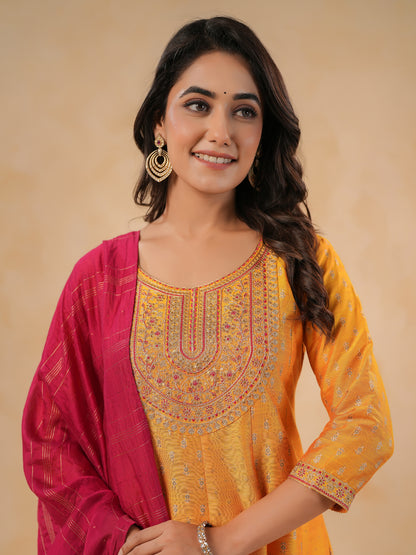 Span Yellow Round Neck Silk Kurta Set with Dupatta