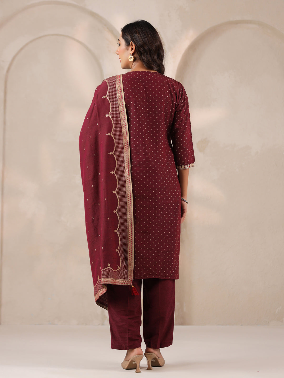 Span Purple Round V Neck Silk Kurta