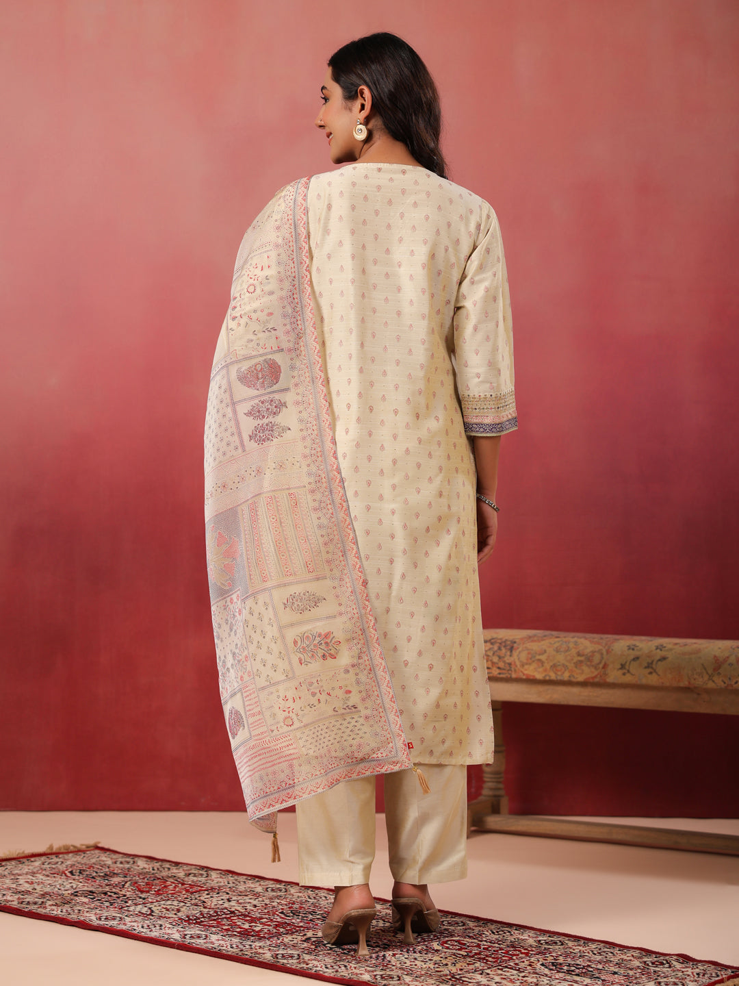 Span Ivory V Neck Silk Kurta