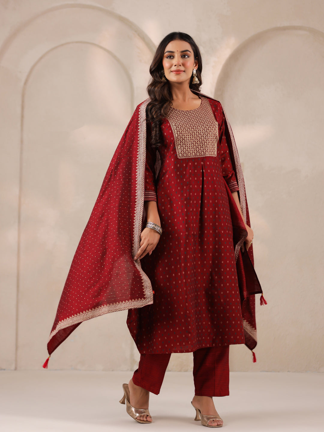 Span Burgundy Round Neck Silk Kurta
